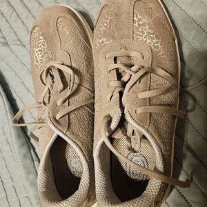 Elegant Beige Women's Sneakers